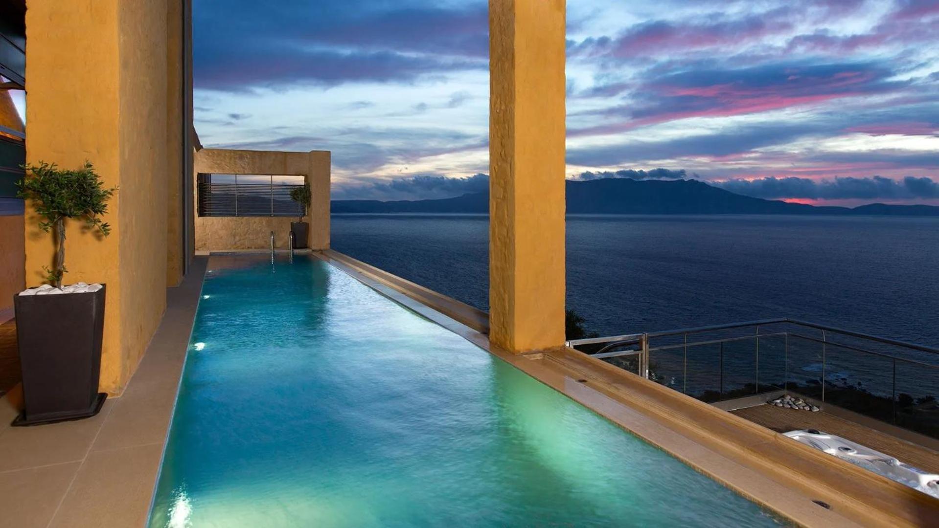 Beachfront Ravdoucha Epavlis Eleni Villa - Pool, Hot Tub, Gym, Sauna, Private Parking, Wifi Chania  Exterior foto
